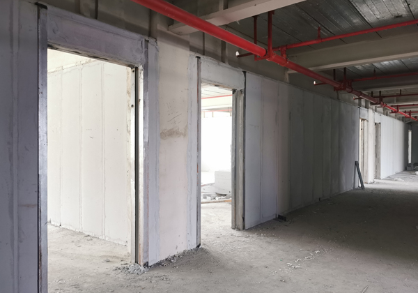 坂田學校-室內ALC隔墻板